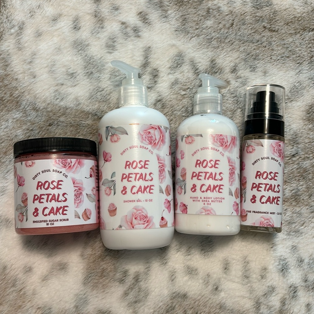 Rose Petals & Cake Set